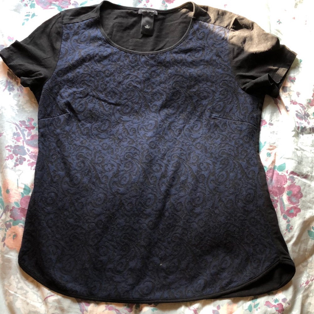 ANN TAYLOR BLUE & BLACK PRINT SHIRT